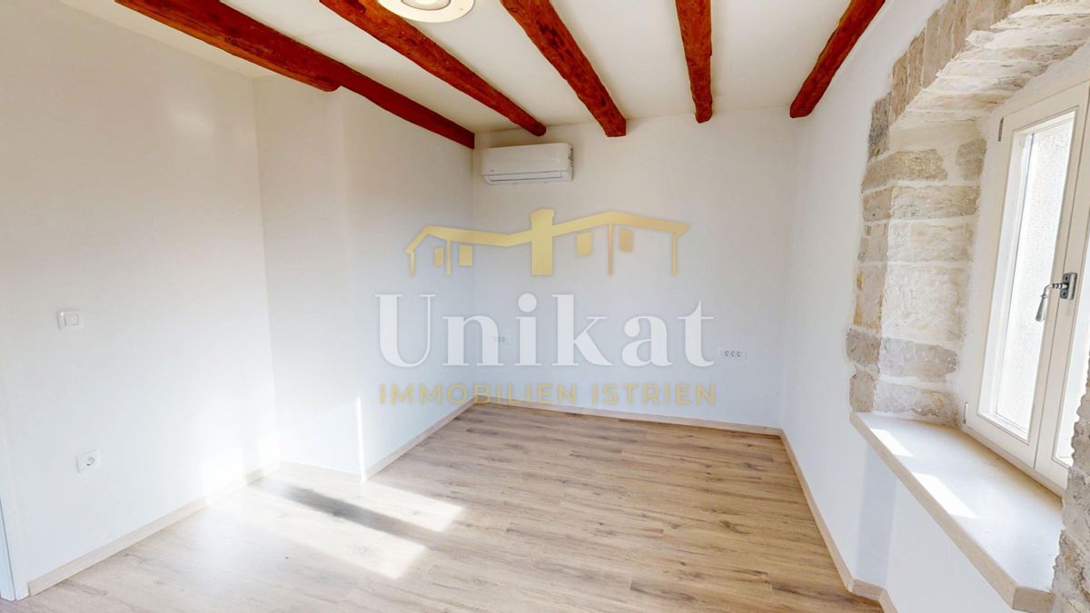 Dvojna kuća con garage e ampio giardino